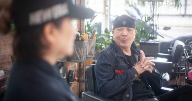 แวะมาทักทาย “อาจารย์สถาพร” ครูใหญ่ผู้มากประสบการณ์ เจ้าของฉายา Max U-Turn แห่งวงการเสริมสวย